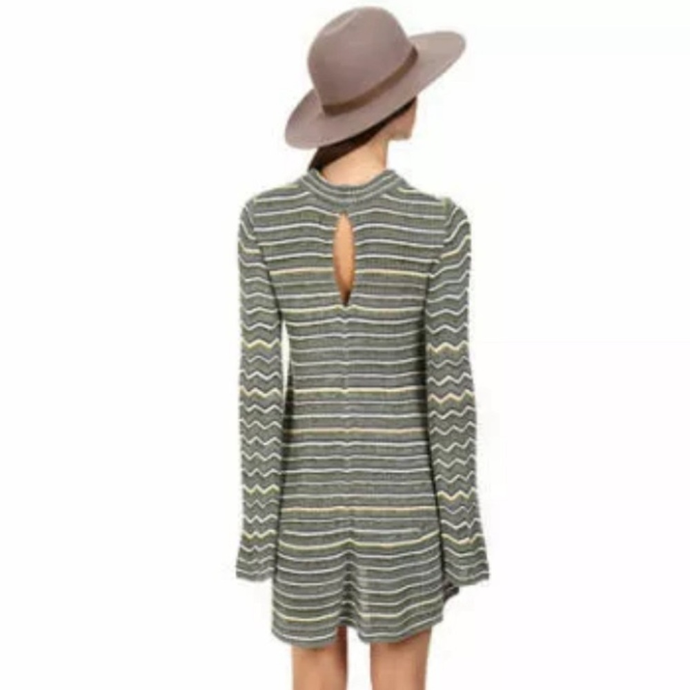 Free People ZigZag Chevron Knitted Multicolor Green Flare Sleeve Sweater Dress - Picture 10 of 10